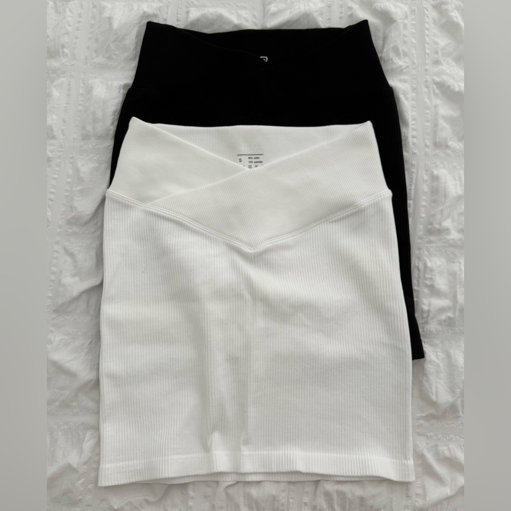 OQQ Black and White Women's Mini Skirt Set Bundle